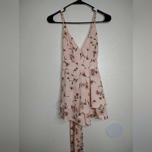 Forever 21 Layered-Hem Pink Flare Romper Flower Print Sz M Spaghetti Straps. - Picture 13 of 14